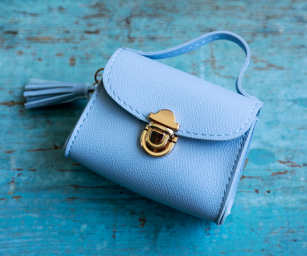 Teeny Tiny Bags To Take On Your Next Girls’ Night