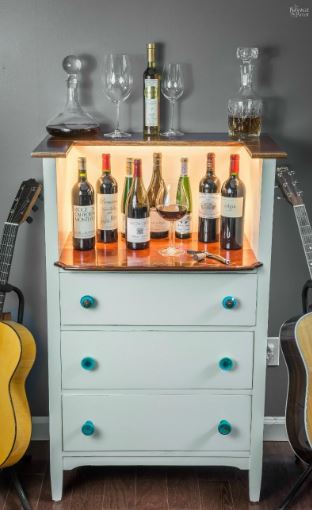 Turn an old chest of drawers into a wine bar